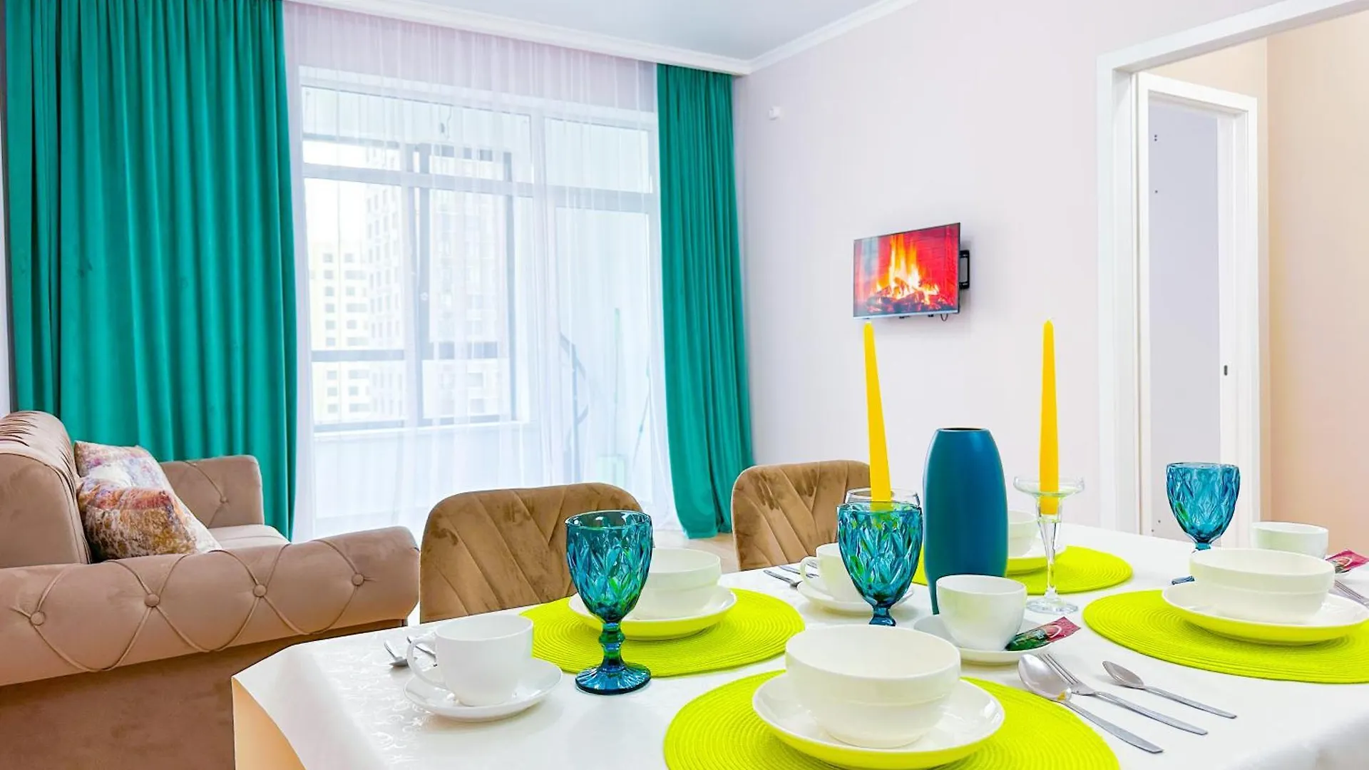 Lejlighed 2 Bedroom New Luxe Апартаменты Центр Города Рядом С Хан Шатыр Кардиохирургия Astana Kasakhstan